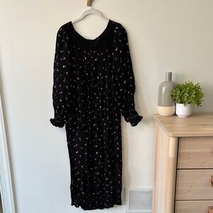 Sonmer Floral Crochet Maxi NWT